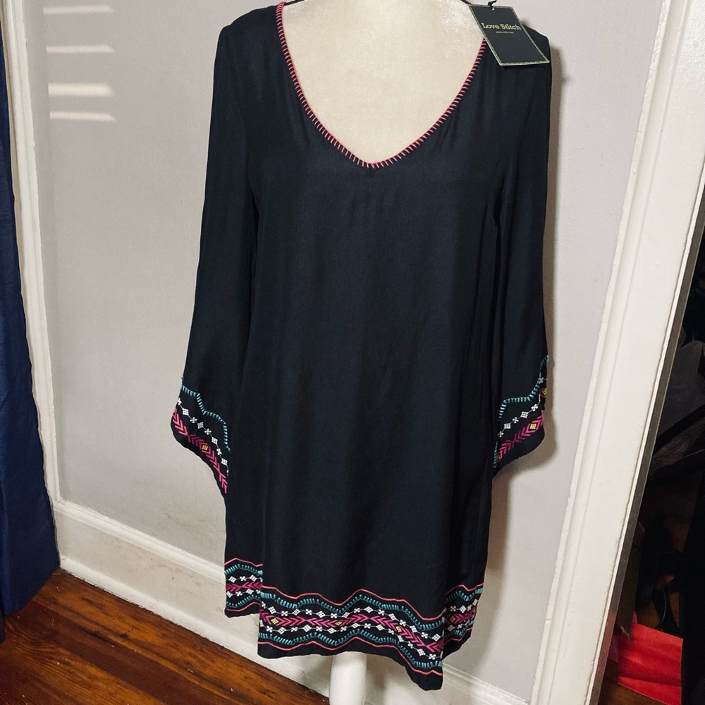 8-31 Love Stitch dress black embroidered bell sleeve medium NWT boho festival